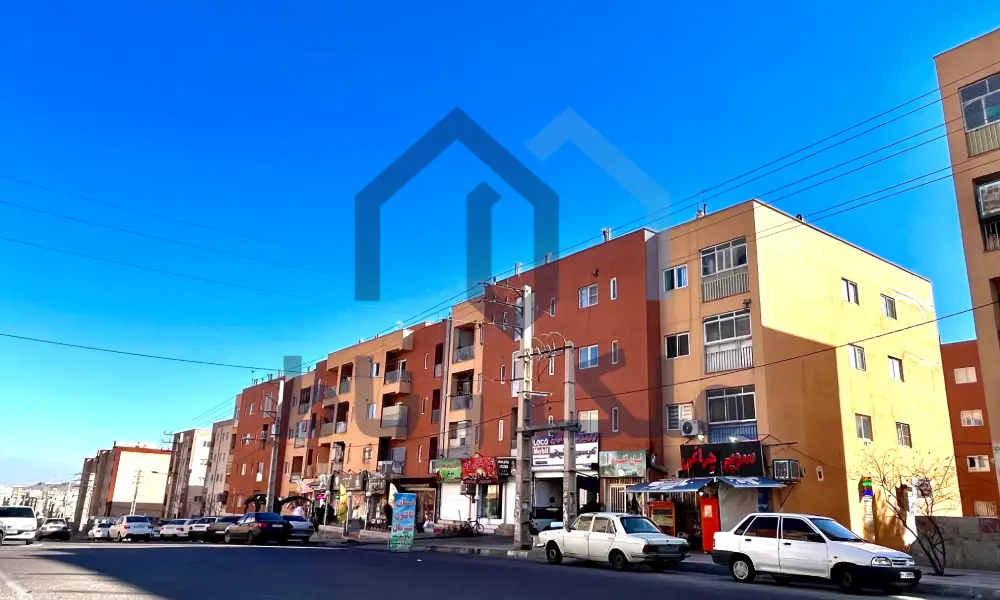 تصویر ساختمان های شهرک آبشناسان رباط کریم